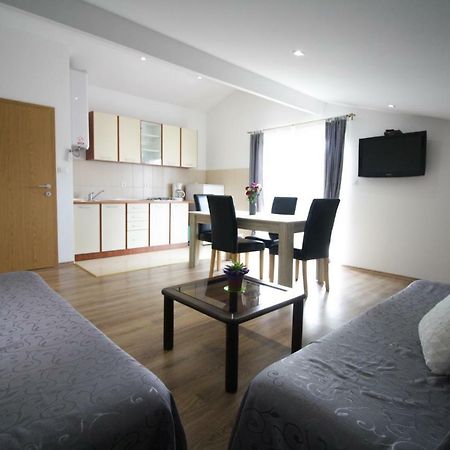 Sebi Apartment 300 M From Beach Rovinj Dış mekan fotoğraf