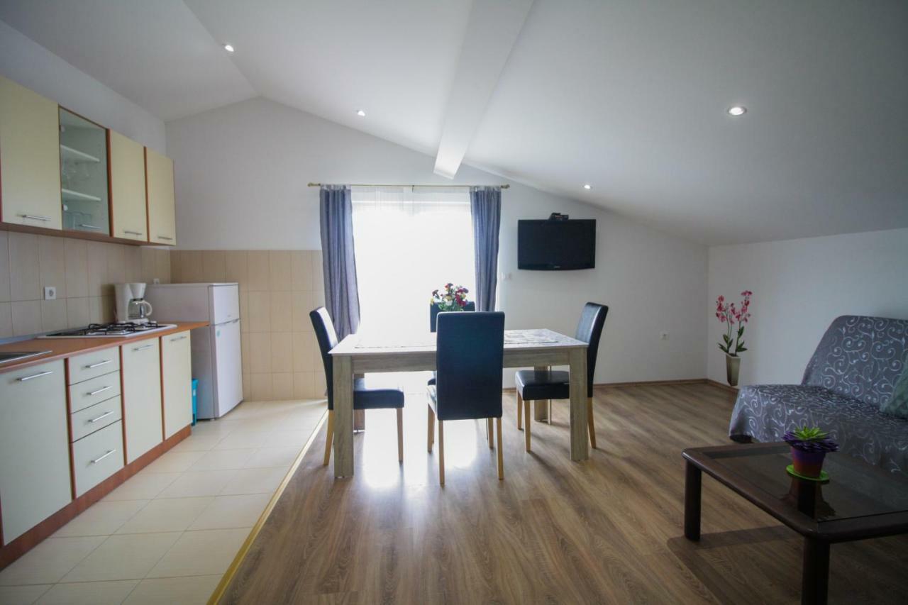 Sebi Apartment 300 M From Beach Rovinj Dış mekan fotoğraf